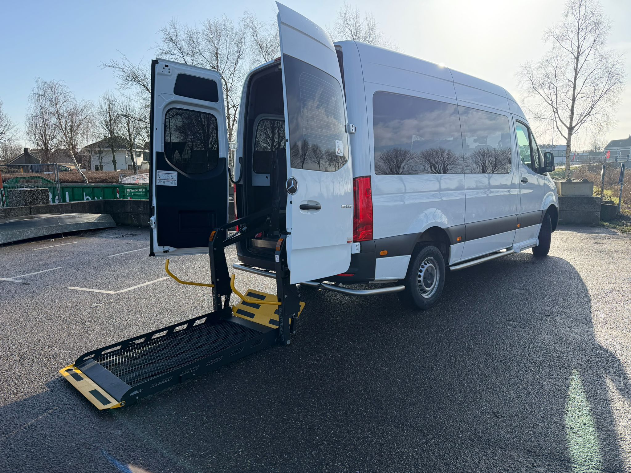 Rolstoeltaxi naar revalidatiecentrum